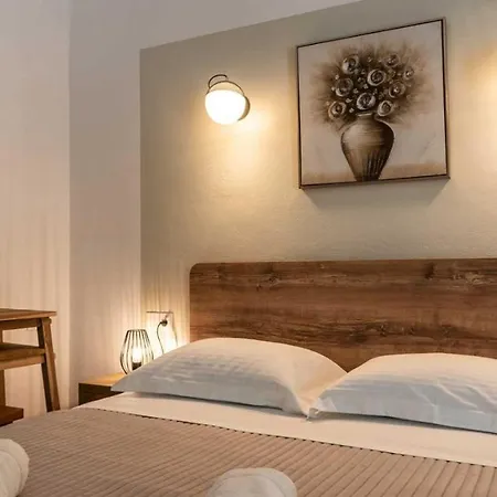 Avra Residences Σκύρος