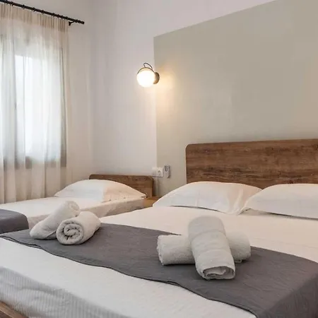 Aparthotel Skyros Avra Residences