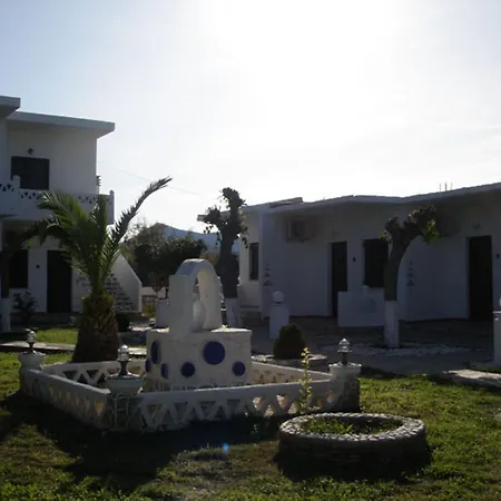 Skyros Avra Residences * Skyros
