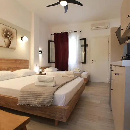 Skyros Avra Residences Aparthotel