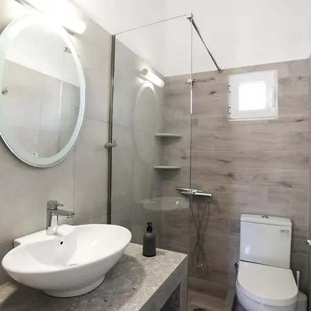 Skyros Avra Residences Aparthotel *