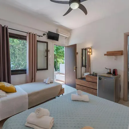 Avra Residences Σκύρος