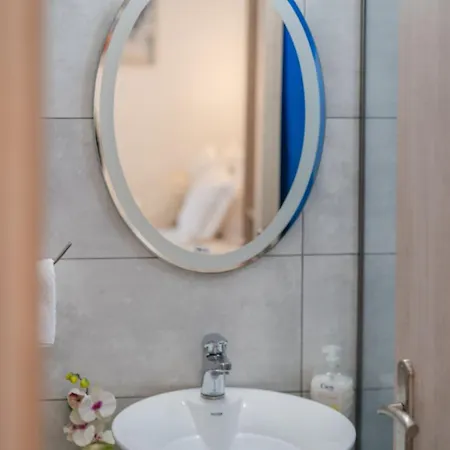 Ξενοδοχείο με διαμερίσματα Avra Residences