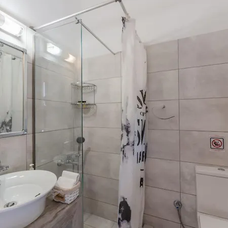 Hotel apartamentowy Avra Residences 3*