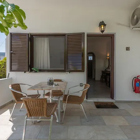 Avra Residences Appart hôtel Skyros