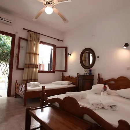 Aparthotel Skyros Avra Residences *