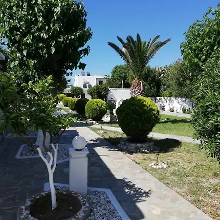 Skyros Avra Residences Aparthotel *